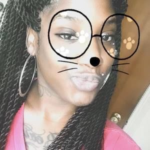 Meet your Posher, Janielle